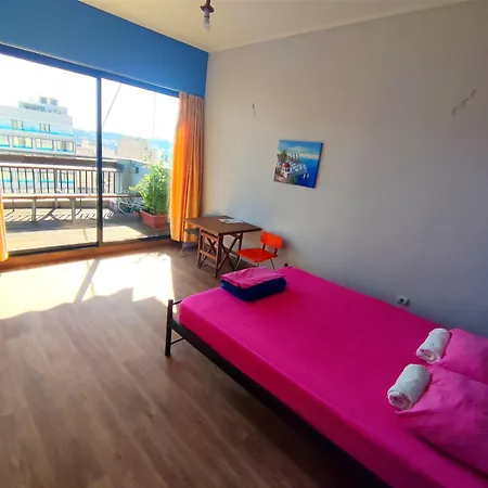 Проживание в семье Sleepeasy Афины