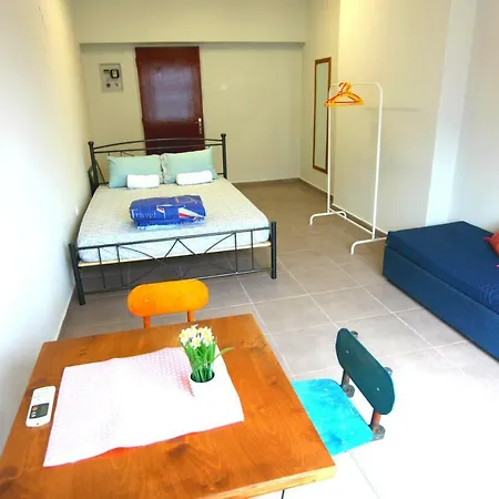 Privatunterkunft Sleepeasy Athen