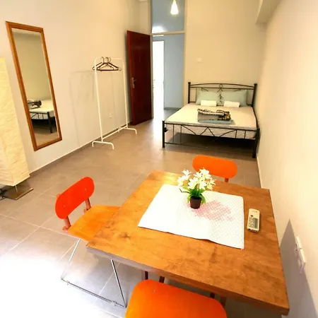Privatunterkunft Sleepeasy *